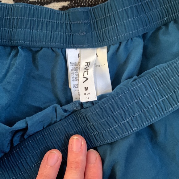 RVCA board shorts - Picture 2 of 3